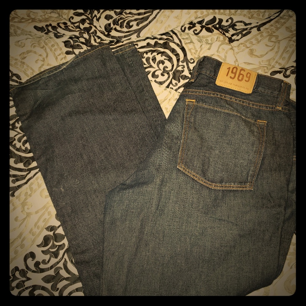 GAP 1969 38x32 jeans